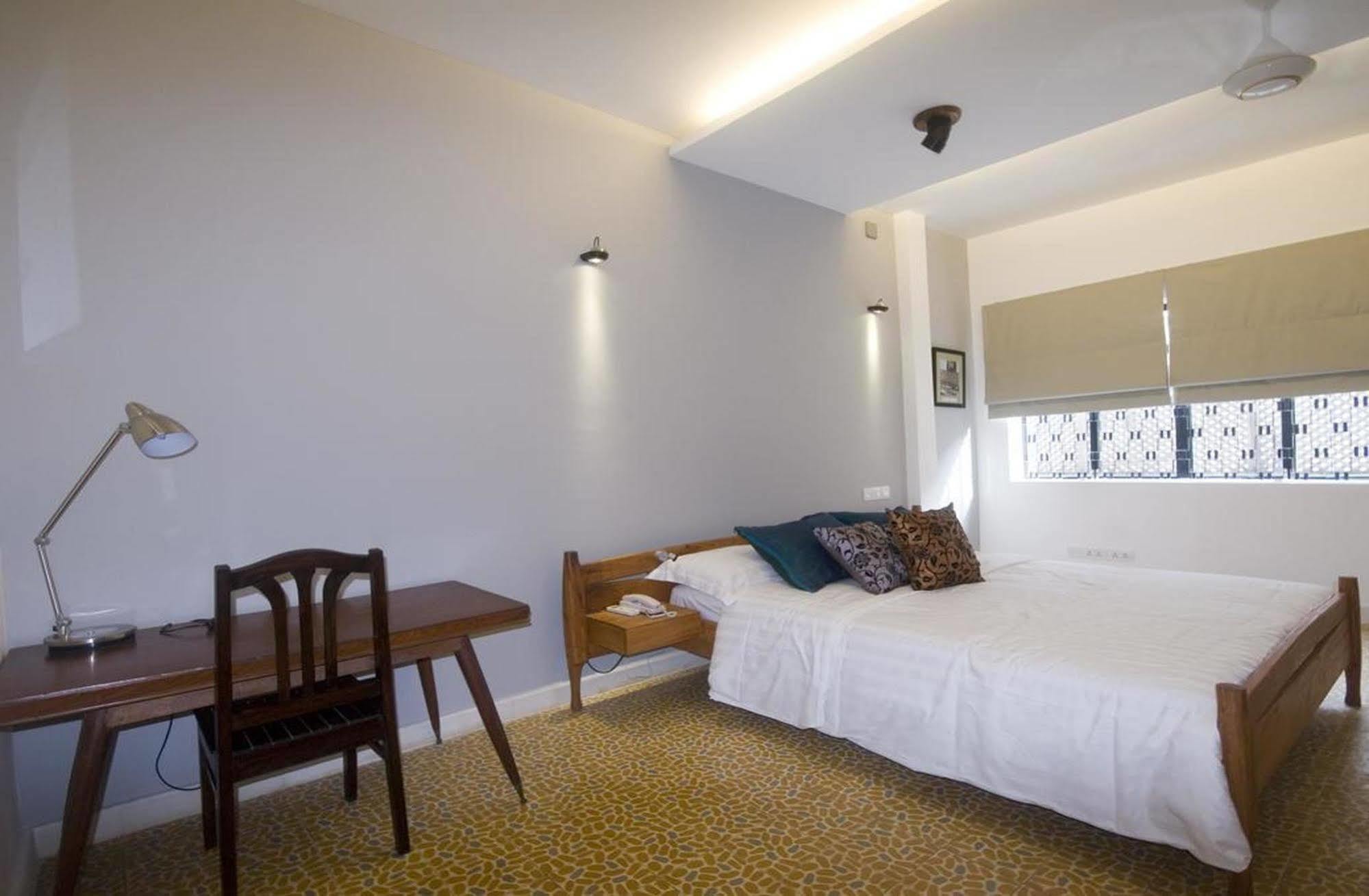 The Sangkum Hotel Phnom Penh Bagian luar foto