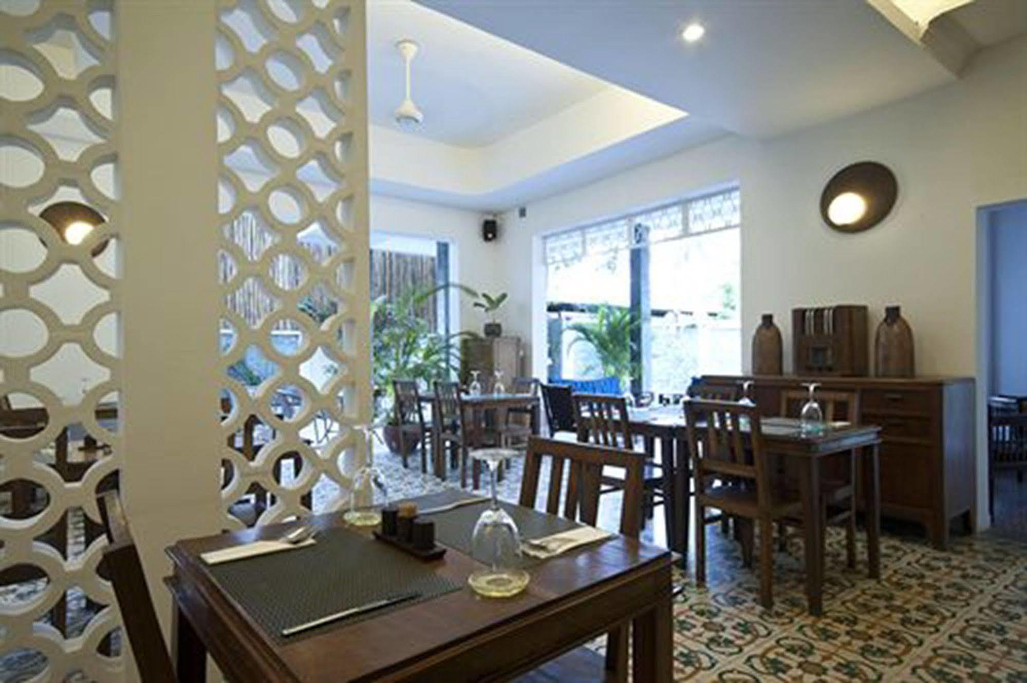 The Sangkum Hotel Phnom Penh Bagian luar foto