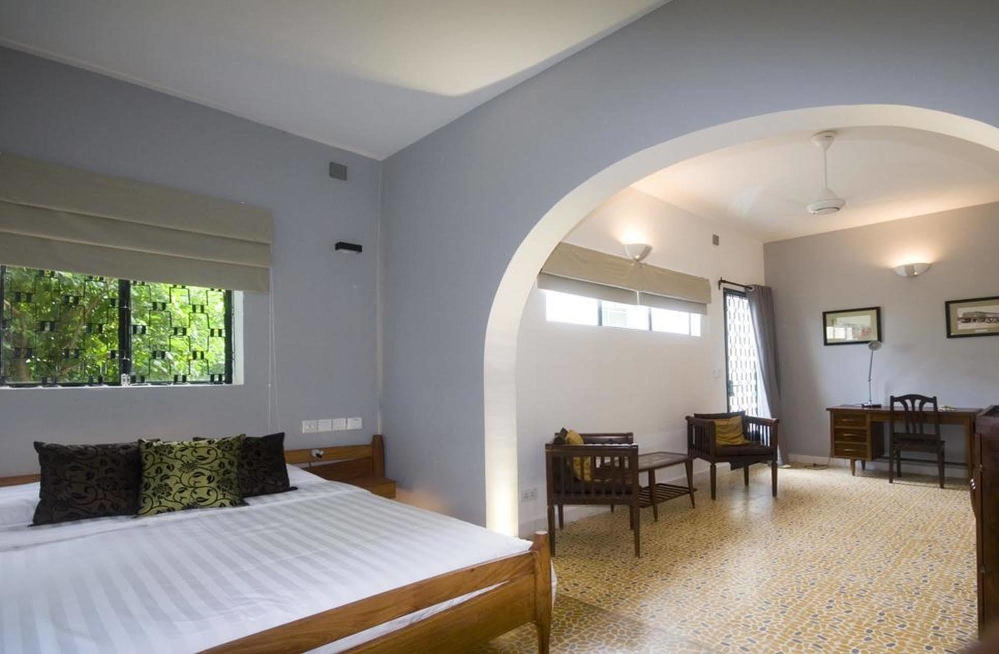 The Sangkum Hotel Phnom Penh Bagian luar foto