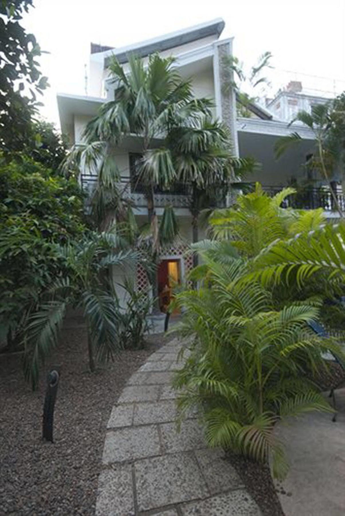The Sangkum Hotel Phnom Penh Bagian luar foto