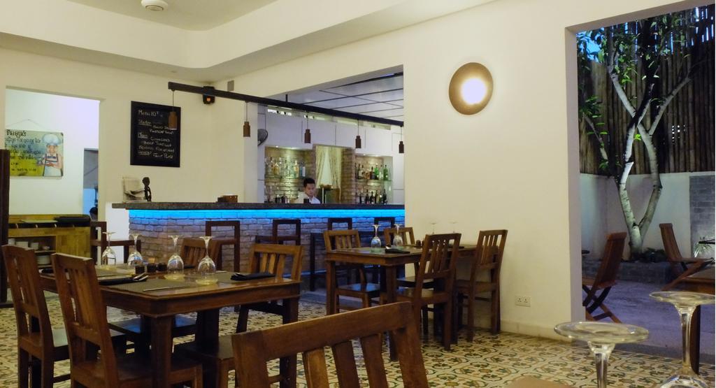 The Sangkum Hotel Phnom Penh Bagian luar foto